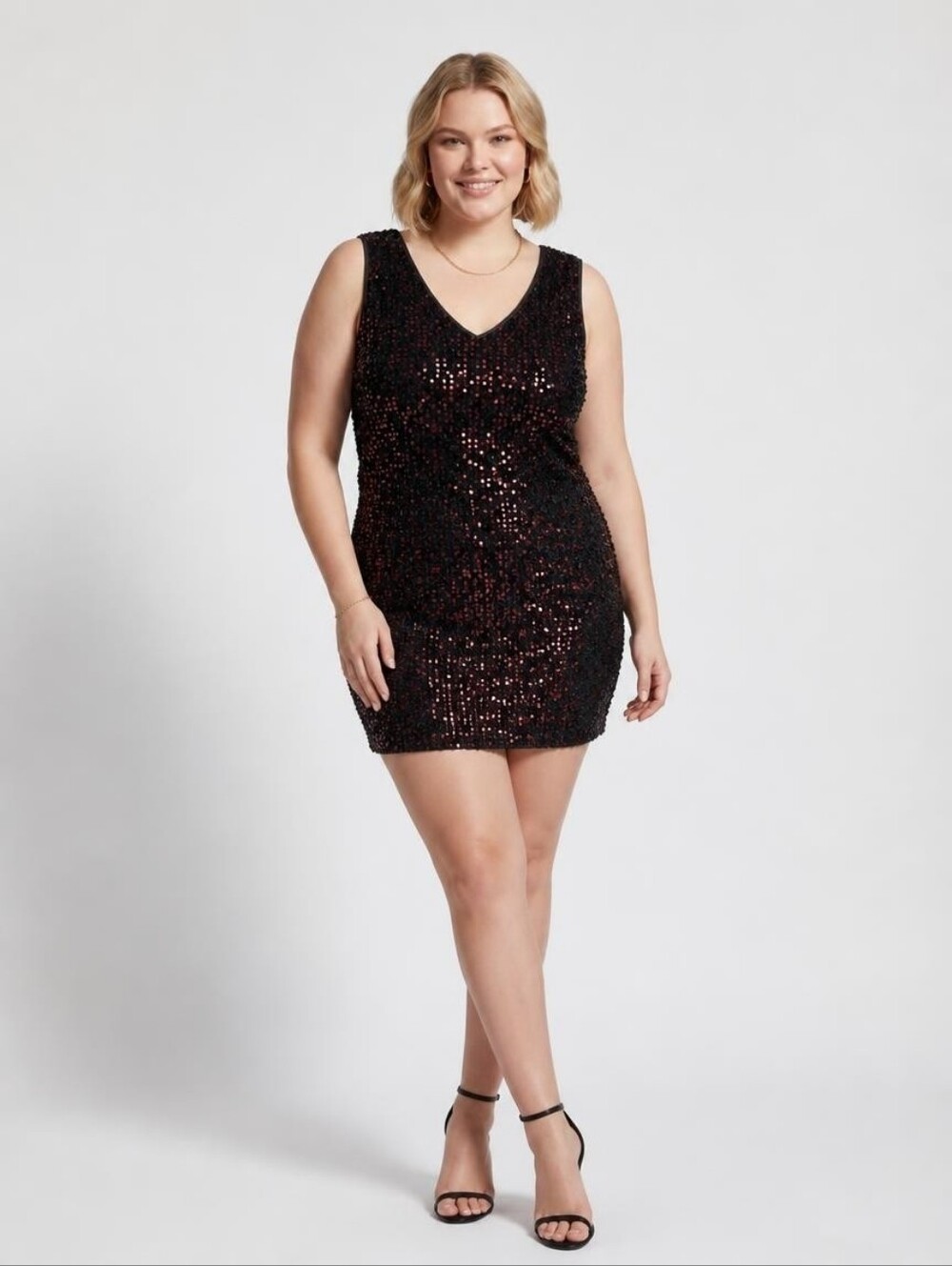 In'voland 22W Black and Red Sequin Mini Dress. Party